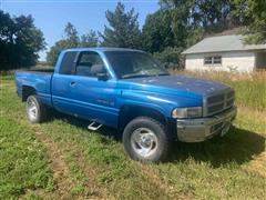 1998 Dodge RAM 1500 4x4 Extended Cab Pickup 