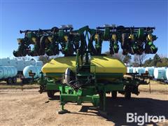 2013 John Deere DR24 CCS 24R30" Planter 