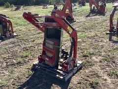 Mahindra Max 25L Loader W/52" Bucket 