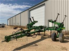 John Deere 2100 Minimum Till Ripper 