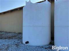 Snyder 3000-Gal Poly Upright Storage Tank 