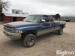 1997 Dodge RAM 2500 4x4 Extended Cab Pickup 