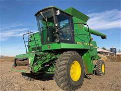 1988 John Deere 7720 Titan II 2WD Combine 