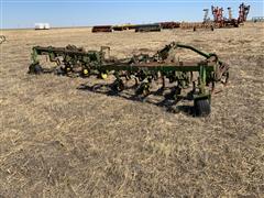 John Deere 725 8R30 Cultivator 