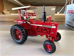 Ertl International 1026 1/16 Toy Plow Tractor 