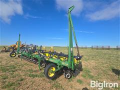 John Deere MaxEmerge Plus VacuMeter Planter 