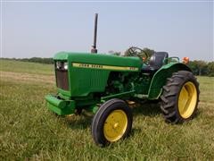 1978 John Deere 850 2WD Compact Utility Tractor 