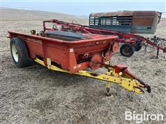 New Holland 519 Manure Spreader 