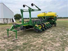 2003 John Deere 1770NT 16R30" Planter 