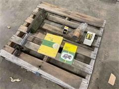 John Deere 830 Tractor Parts 