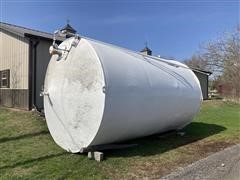 8000-Gallon Vertical Fuel Storage Tank 