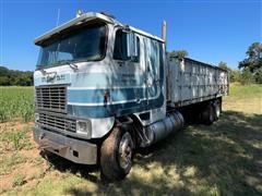 1984 International C0F9670 Eagle T/A Cabover Grain Truck 