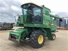 1982 John Deere 6620 2WD Combine 