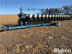 2007 Kinze 3600 16/31 Planter 