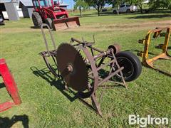 items/0421cabbac36f011a2d97c1e52426054/pto-driven-buzz-saw_5f5a51cce0084e27b8f4aefd4bbfdf48.jpg