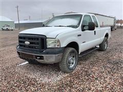 2007 Ford F250 Super Duty 4x4 Extended Cab Pickup 