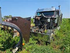 1998 International 9300 T/A Truck Tractor (For Parts Only) 