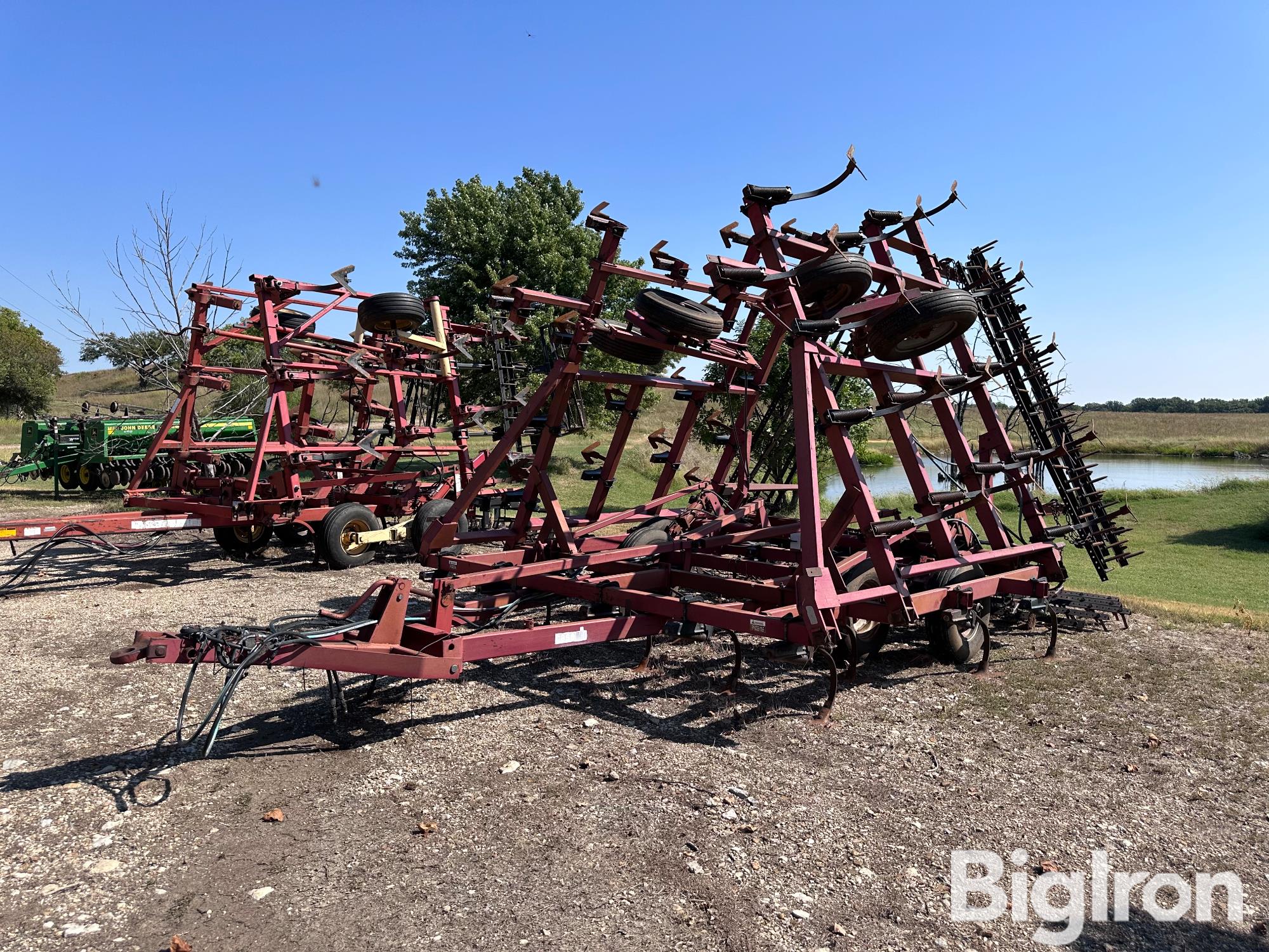 Case IH 4800 Field Cultivator 