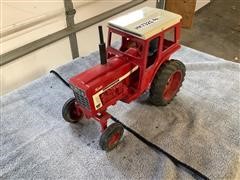 Ertl International 1466 1/16th Scale Model Tractor 