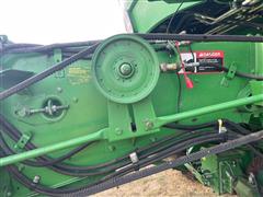 items/04a2575819da476a9a933f83b9f8e22e/1995johndeere9500combine-24_8b73c5ec616844238c83bbc4905fac14.jpg