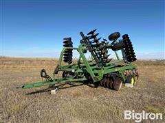 John Deere 335 Disk 