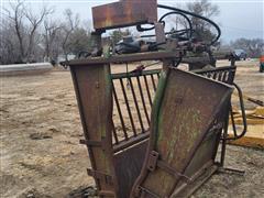 Powder River Hydraulic Working Chute 