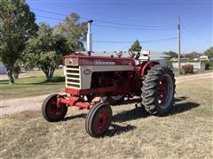 1959 International 560 2WD Tractor 