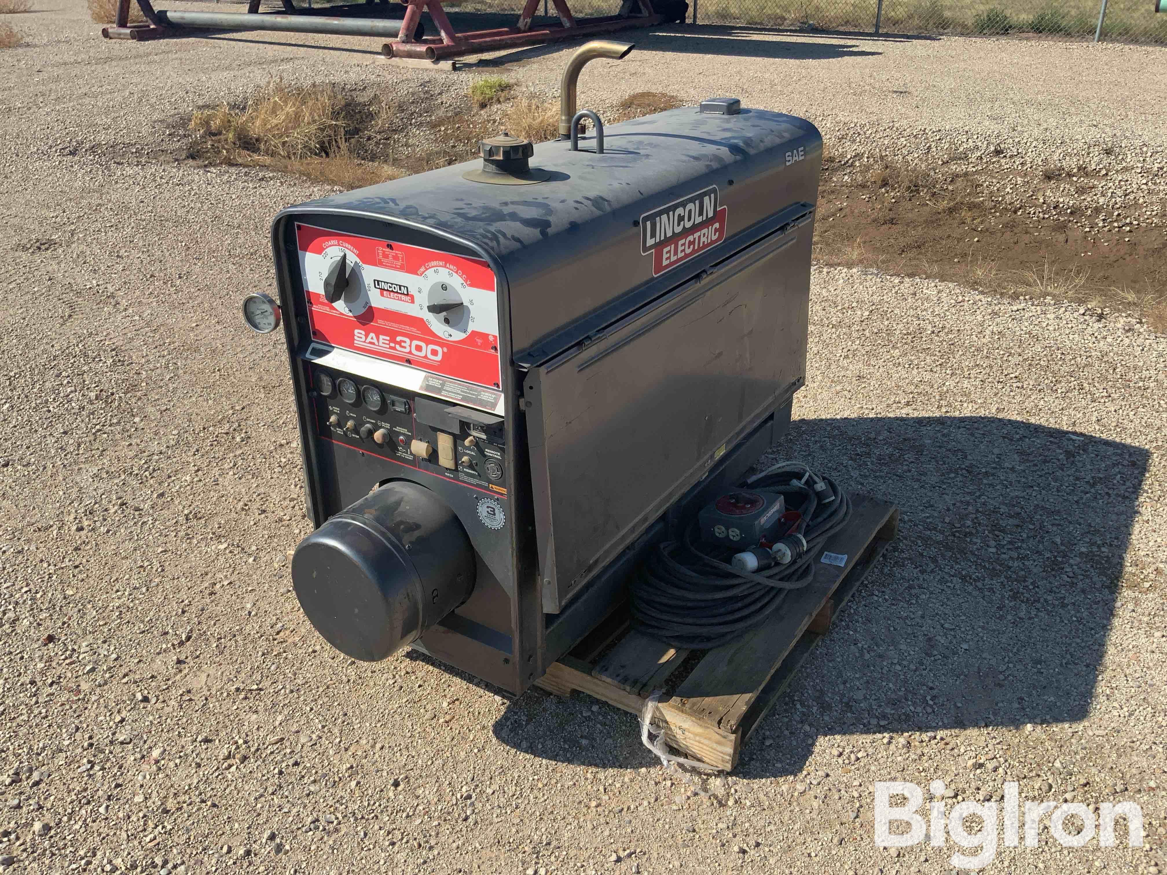 2013 Lincoln SAE300 Welder 