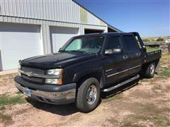 2003 Chevrolet 1500 HD 4x4 Crew Cab Flatbed Pickup 