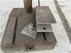 items/05c2607be906ee11a81c6045bd4b1577/drillpressandgrinder_f63783aa0483425cb19789cc3a199b94.jpg