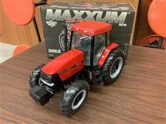 ERTL Case IH Maxxum MX135 1/16 Die-Cast Tractor 
