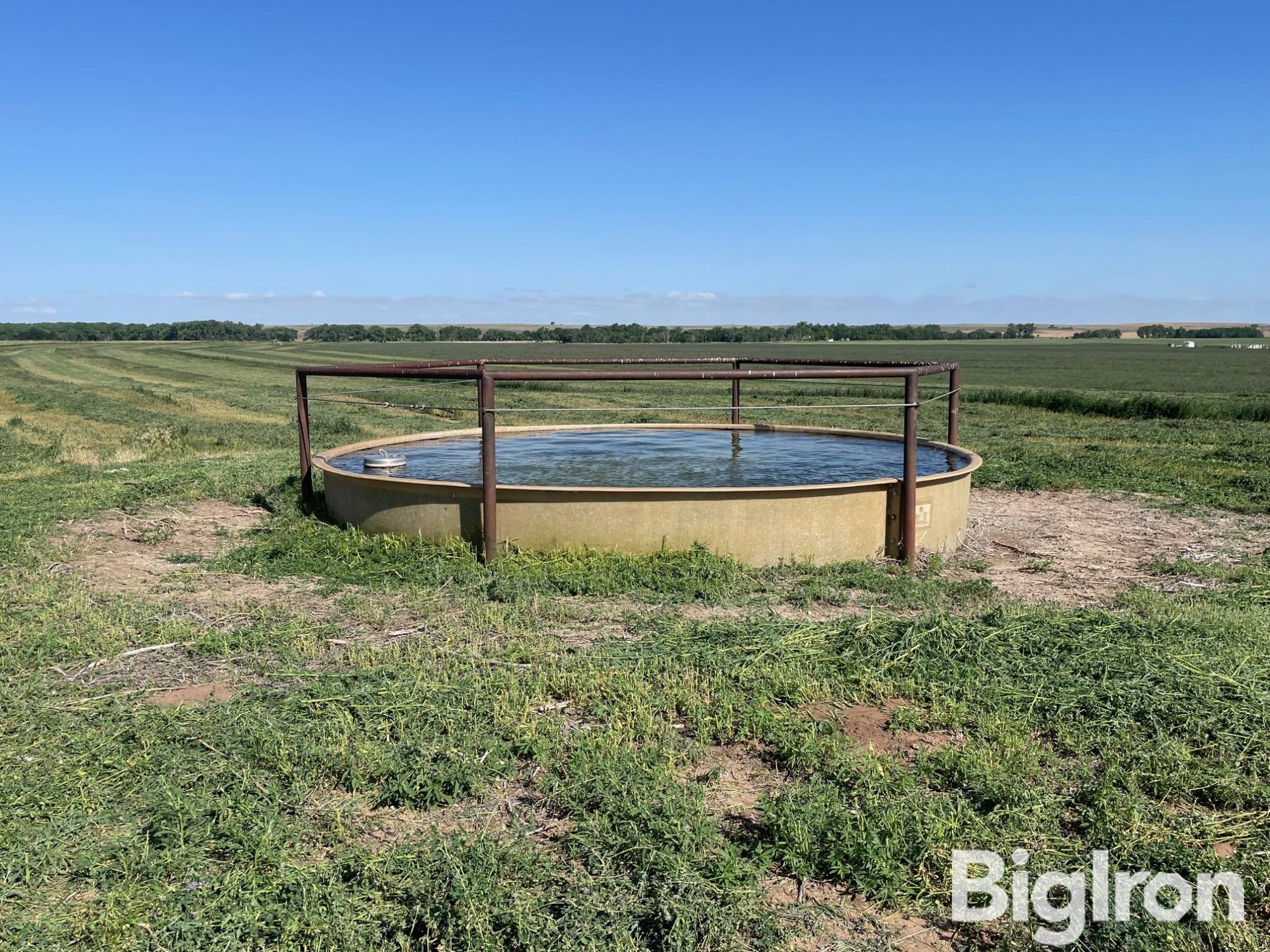 16 ft fiber glass tank alfalfa.jpg