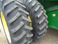 items/067a4710bc06ec11b76a0003fff903d6/2000johndeere9750combine_3bb08f1b8a0e4d4eaabe0da66068b647.jpg