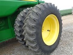 items/067a4710bc06ec11b76a0003fff903d6/2000johndeere9750combine_db74bd6105384d33a4d10ad9723f5ddd.jpg