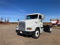 2002 Freightliner FLD112 S/A Truck Tractor 