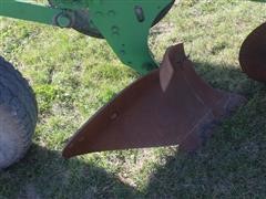 items/0717ab5c8345ec11a3ee0003fff90bee/johndeere1450semimountedplow_a8535a9153bc480c88407ce5b83400e7.jpg