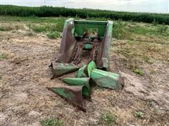 items/072ce15ff714ed11b5cf00155d72f54a/johndeere243earcornhead_32f339263e424546b6f8a72d7af1a647.jpg