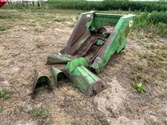 John Deere 243 Ear Corn Head 