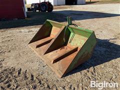 Gnuse 3-Pt Hydraulic Bucket 