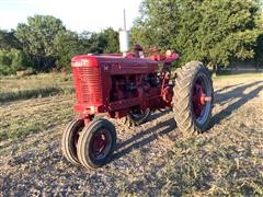 Farmall M 2WD Tractor 