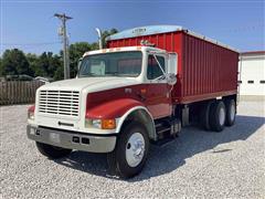 1999 International 4900 T/A Grain Truck 