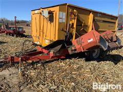 Knight 3030 Feed Wagon 