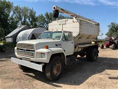 1987 Ford F700 S/A Bulk Feed Truck 