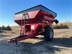 Demco Posi Flow 650 Grain Cart 