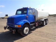 1993 International 8100 T/A Water Truck W/4500-Gallon Tank 