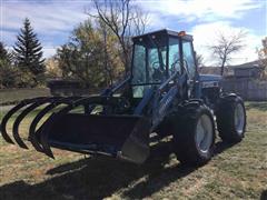 Ford 276 Versatile 4WD Tractor W/ Loader 