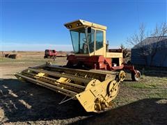 New Holland 1118 Swather 