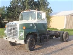 1974 Ford 750 Cab & Chassis 
