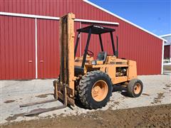 Case 585C Rough Terrain Forklift 