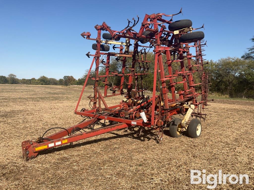 Krause 4236 36' Folding Field Cultivator 